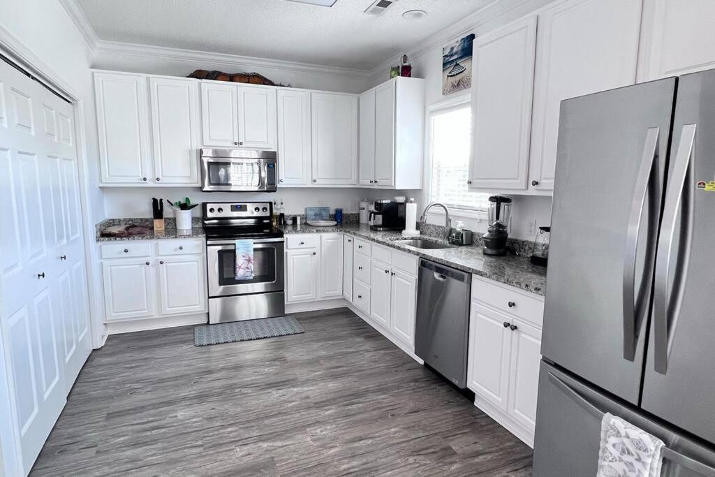 Walk To The Beach-Sleeps 10 And Golfcart Myrtle Beach Esterno foto