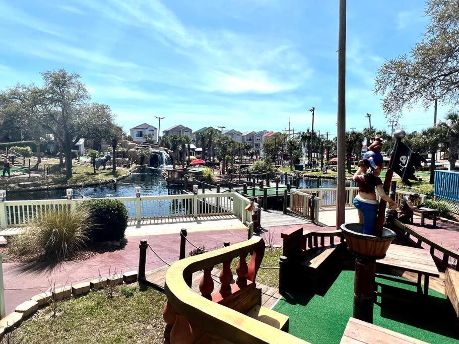 Walk To The Beach-Sleeps 10 And Golfcart Myrtle Beach Esterno foto